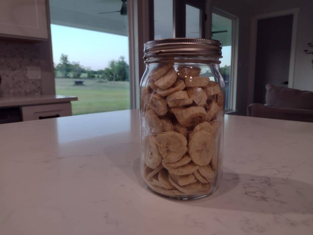mason jar with freeze dried bananas